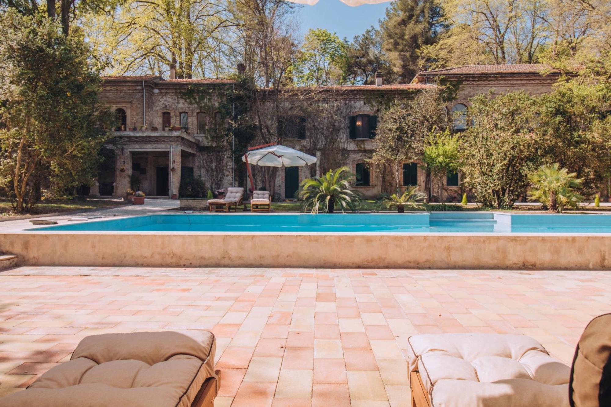The Baron'S Estate Hotel Torre de' Passeri Exterior photo